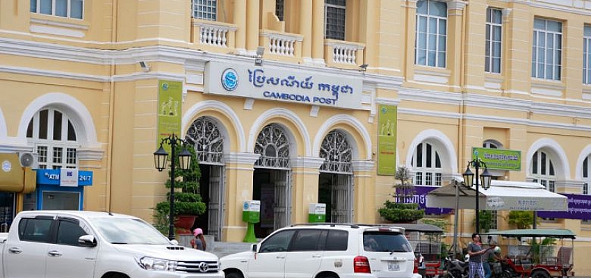 Ministry onboards Cambodia Post to e-marketplace