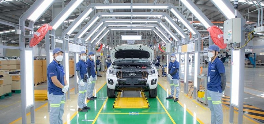 Pursat Ford assembly plant opens