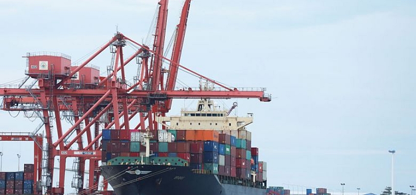 Exports of goods soar pass $17B in Jan-Sept