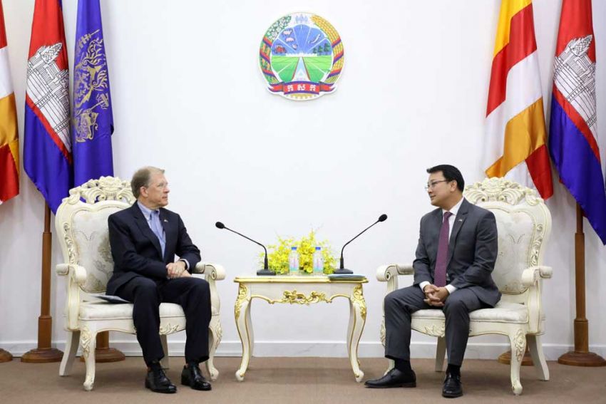 US’ Murphy, Tina talk agricultural cooperation