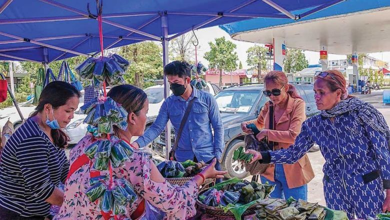 PTT to promote local goods at petrol stations