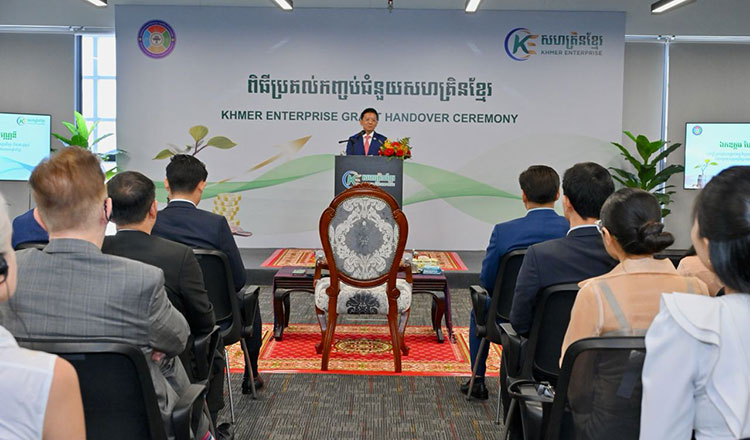 Khmer Enterprise doles out grants to 38 start-ups, SMEs